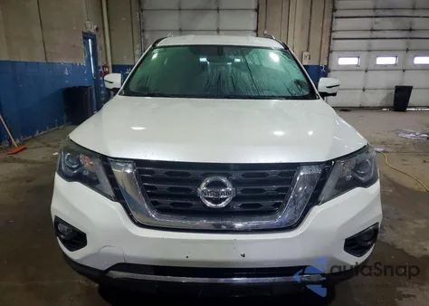 2017 Nissan Pathfinder S z USA, uszkodzony, nr VIN 5N1DR2MM4HC619366